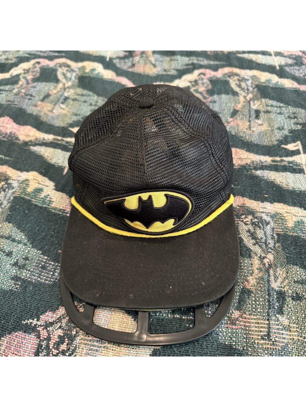 Vintage DC Comics Batman Trucker Hat Mens OSFM Black Yellow Adjustable Snapback
